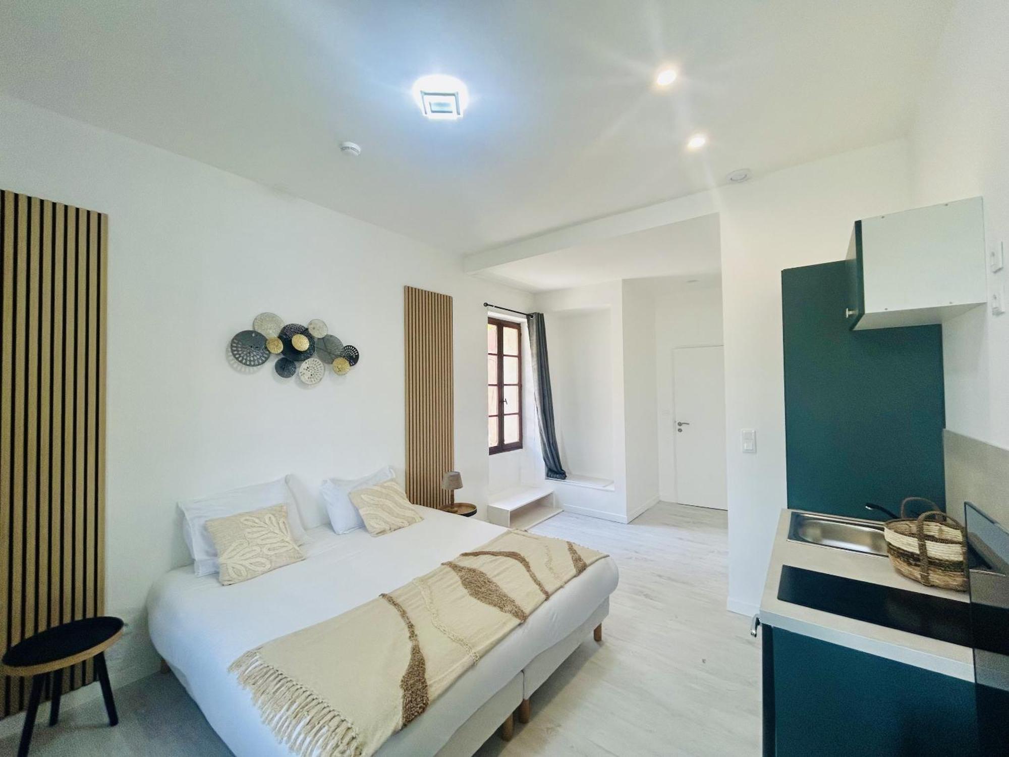 Gabrielle Hotel 2*